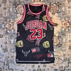 Jordan Basketball Embroidered Graphic Chicago Bulls Tank Top Gym Boys Large
